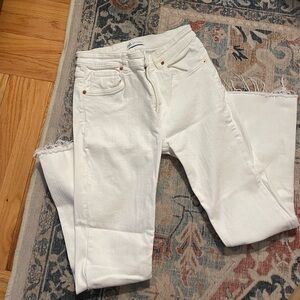 Zara white jeans size 6